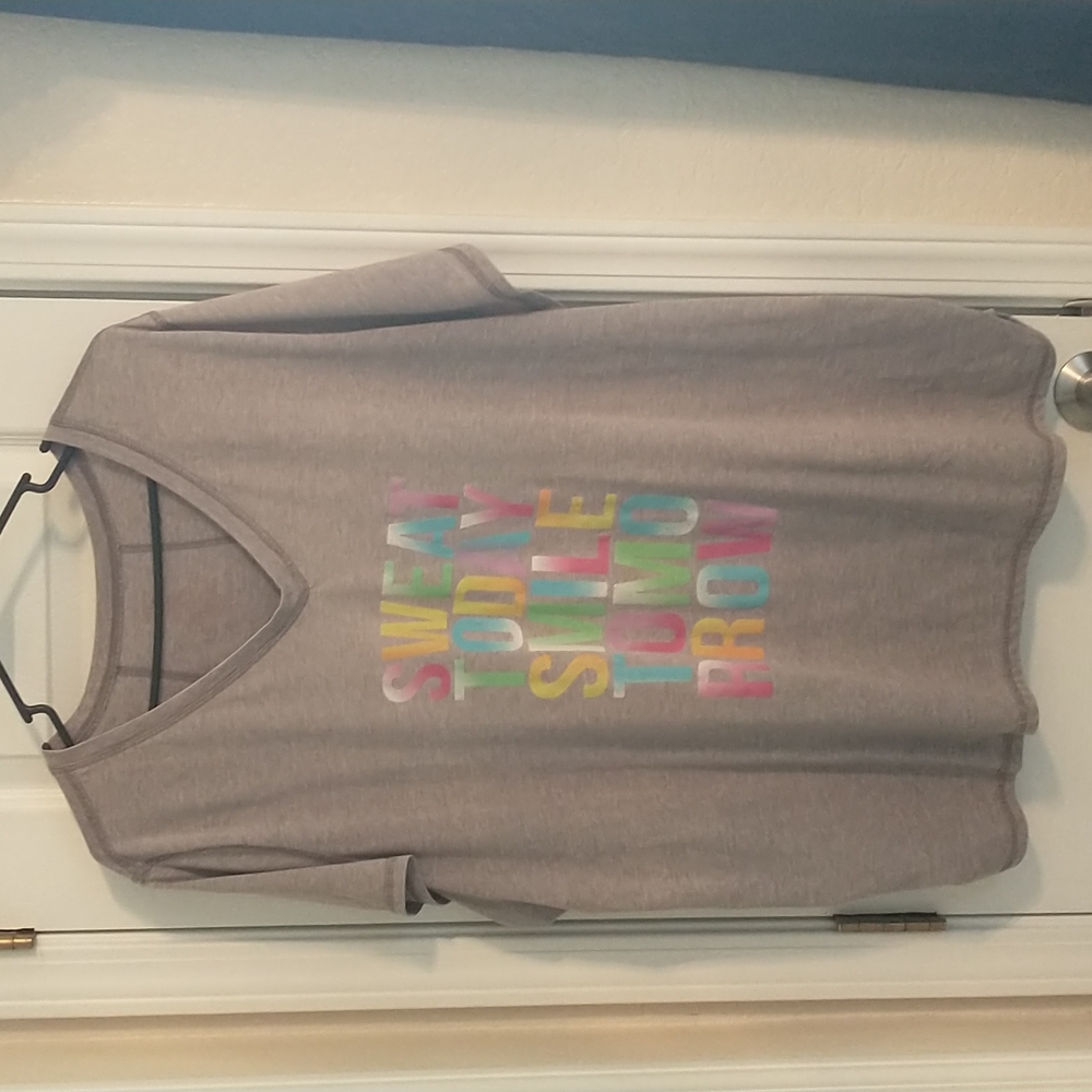 Danskin logo shirt
